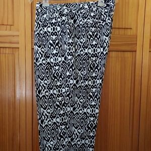 Print Capri Pants
